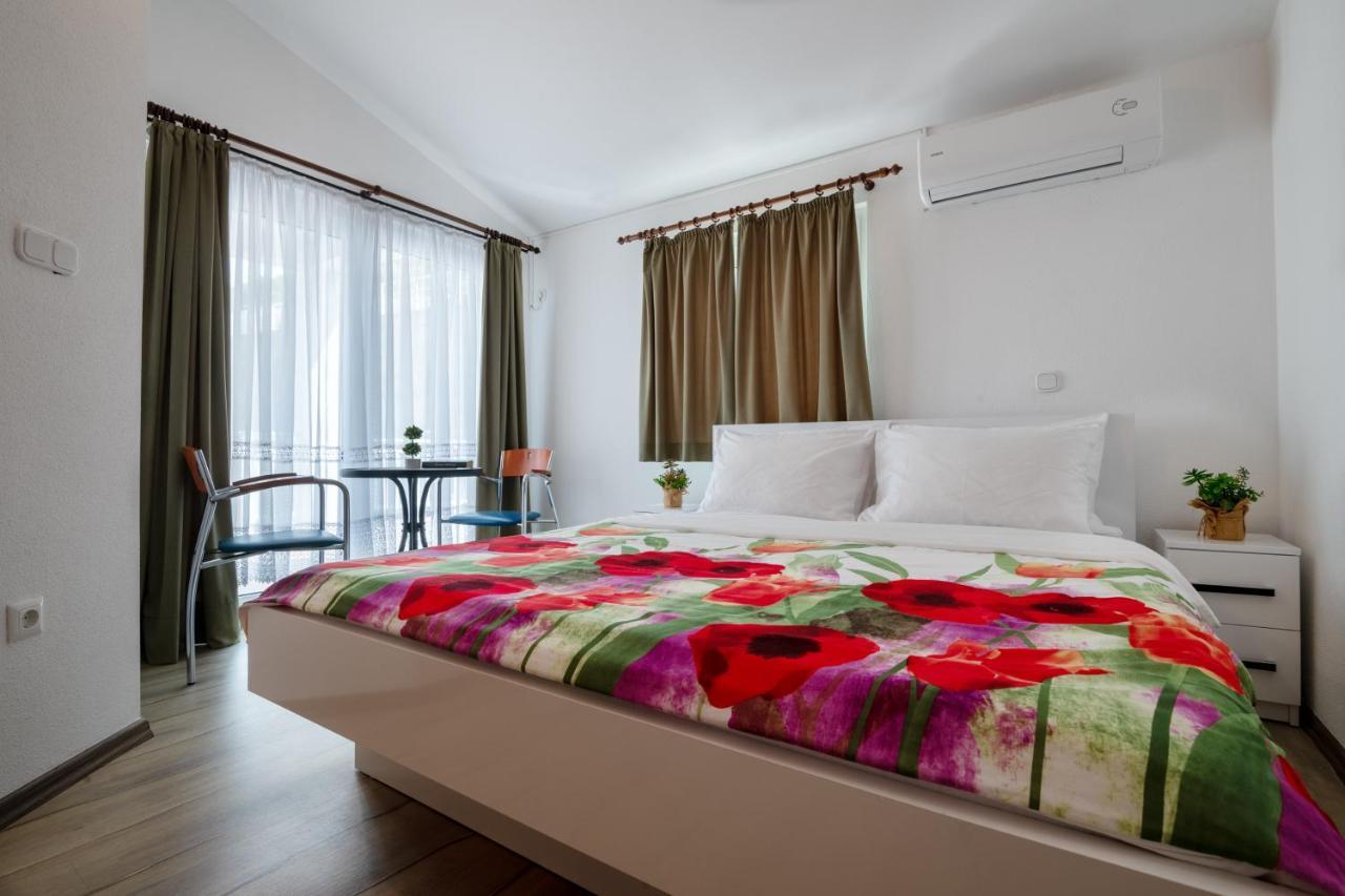 Apartments Njavro Neum Exterior foto